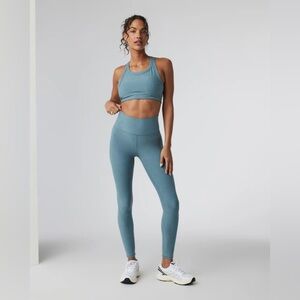 Vuori Clean Elevation Leggings Medium